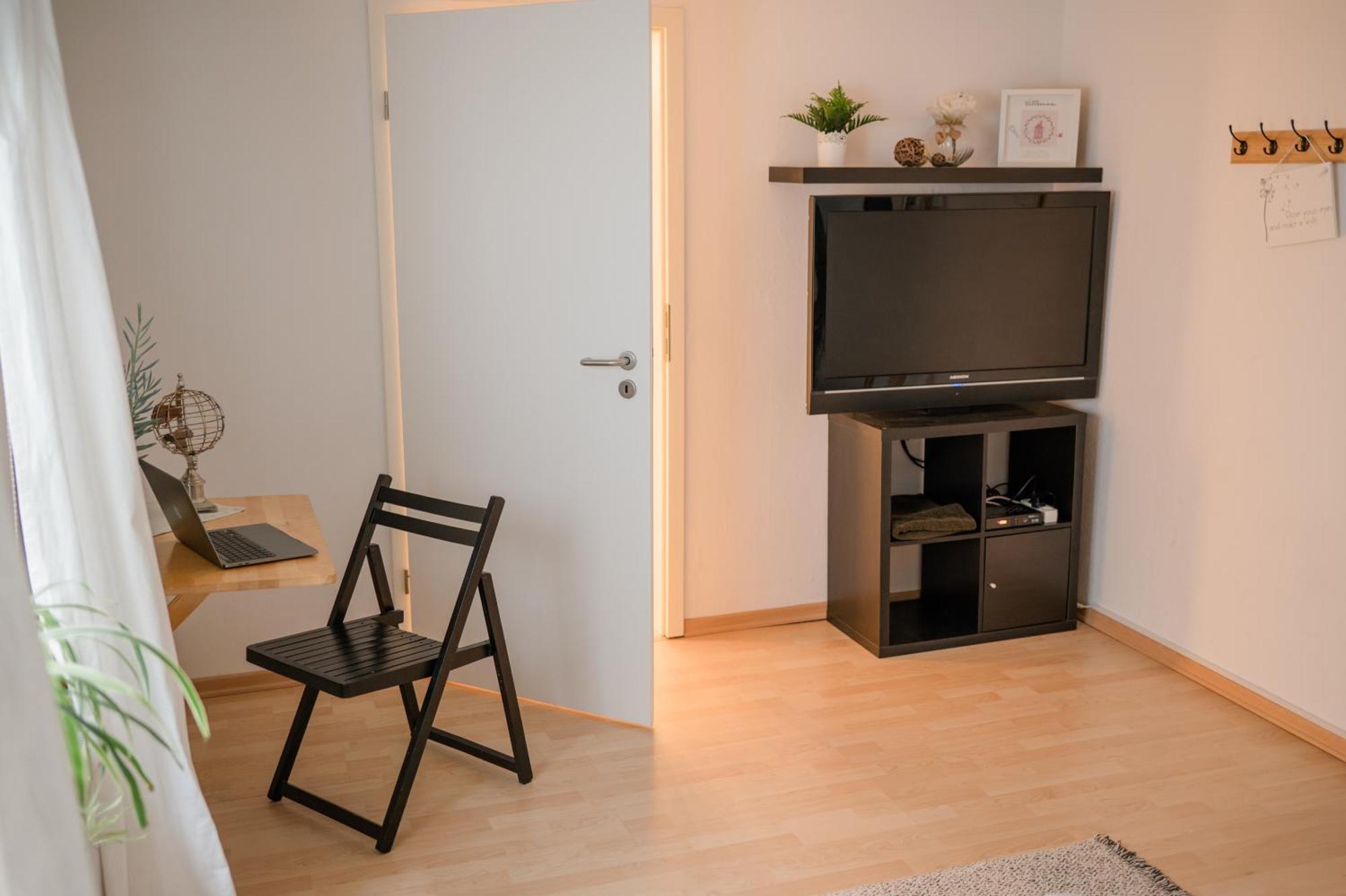 Buchlindenweg - Zimmer & Ferienwohnung Breitscheid  Eksteriør bilde